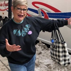 Meet your Posher, Lorae